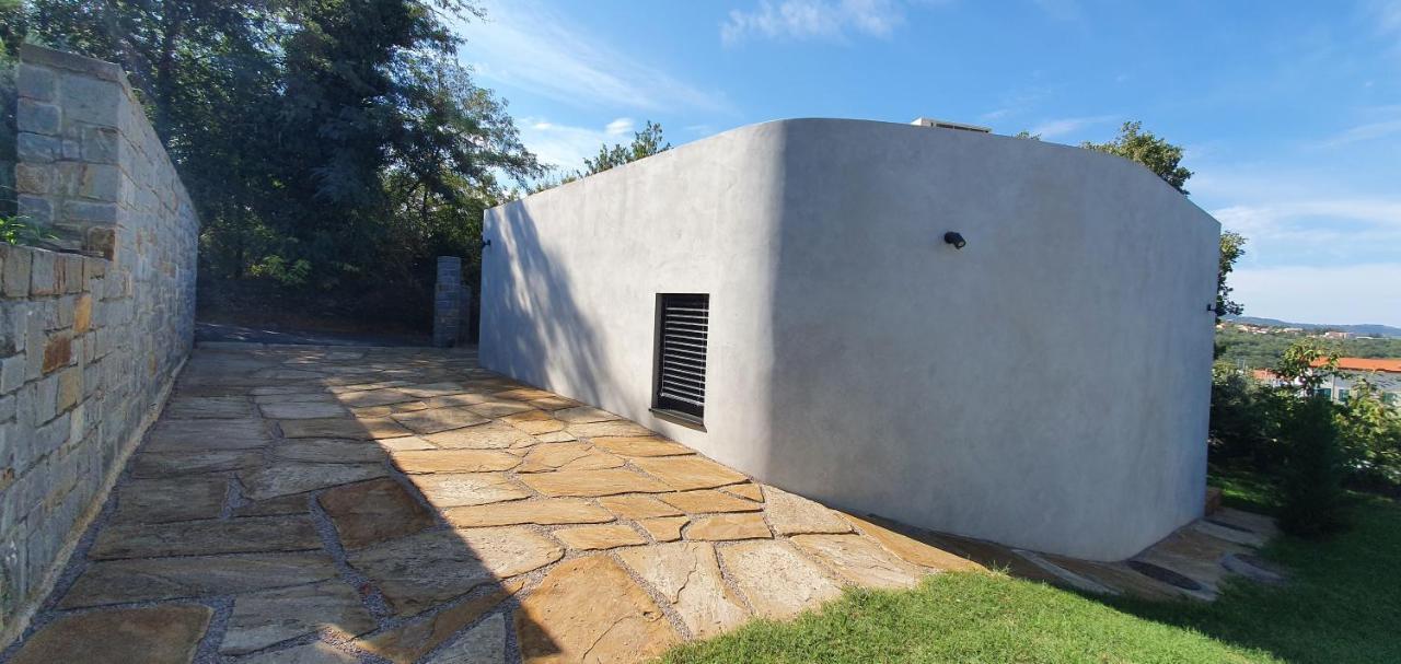 House G Villa Dekani Exterior photo